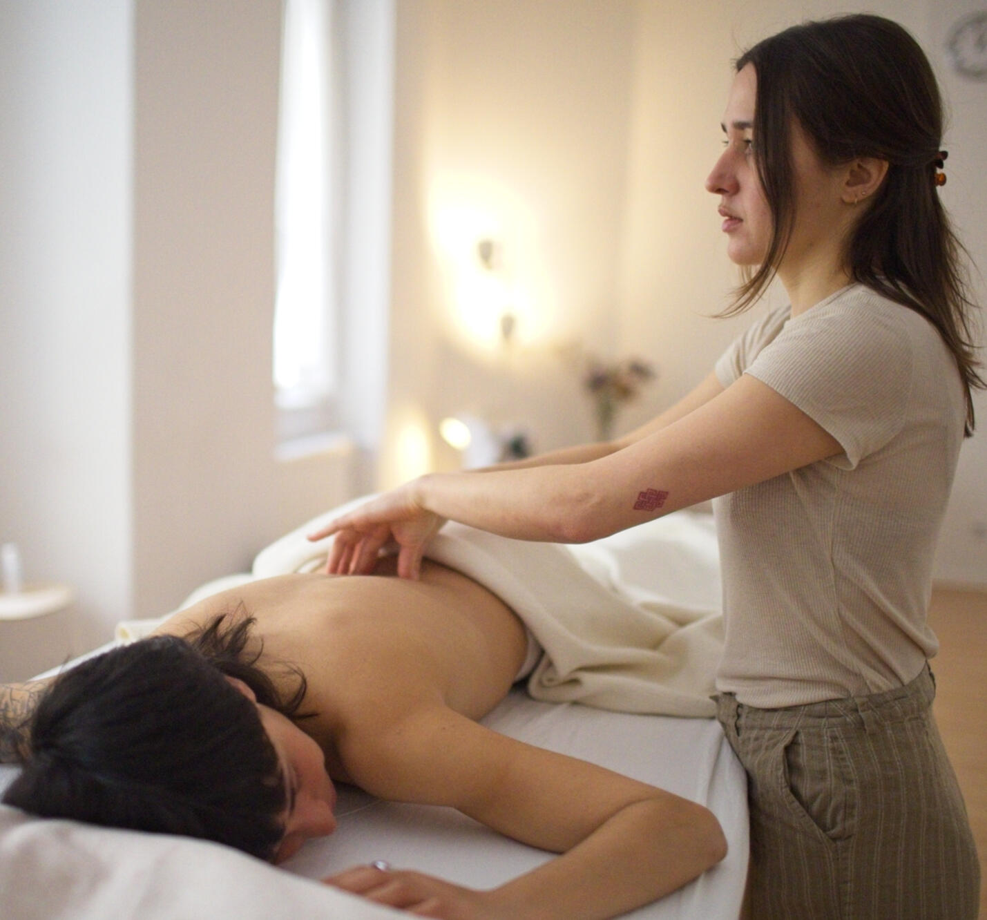 Polina Anderson - Somatic Bodywork Berlin | Transformative Bodywork | Psychosomatic Process Polina Anderson - Somatic Bodywork Berlin | Transformative Bodywork | Psychosomatic Process